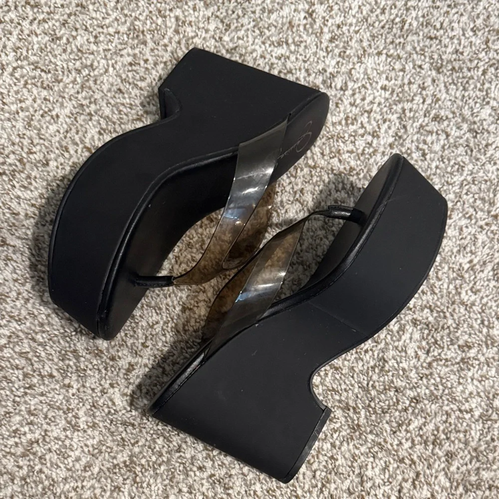 Jessica Simpson Black Platform Thong Sandals with Smoke Vinyl Straps
